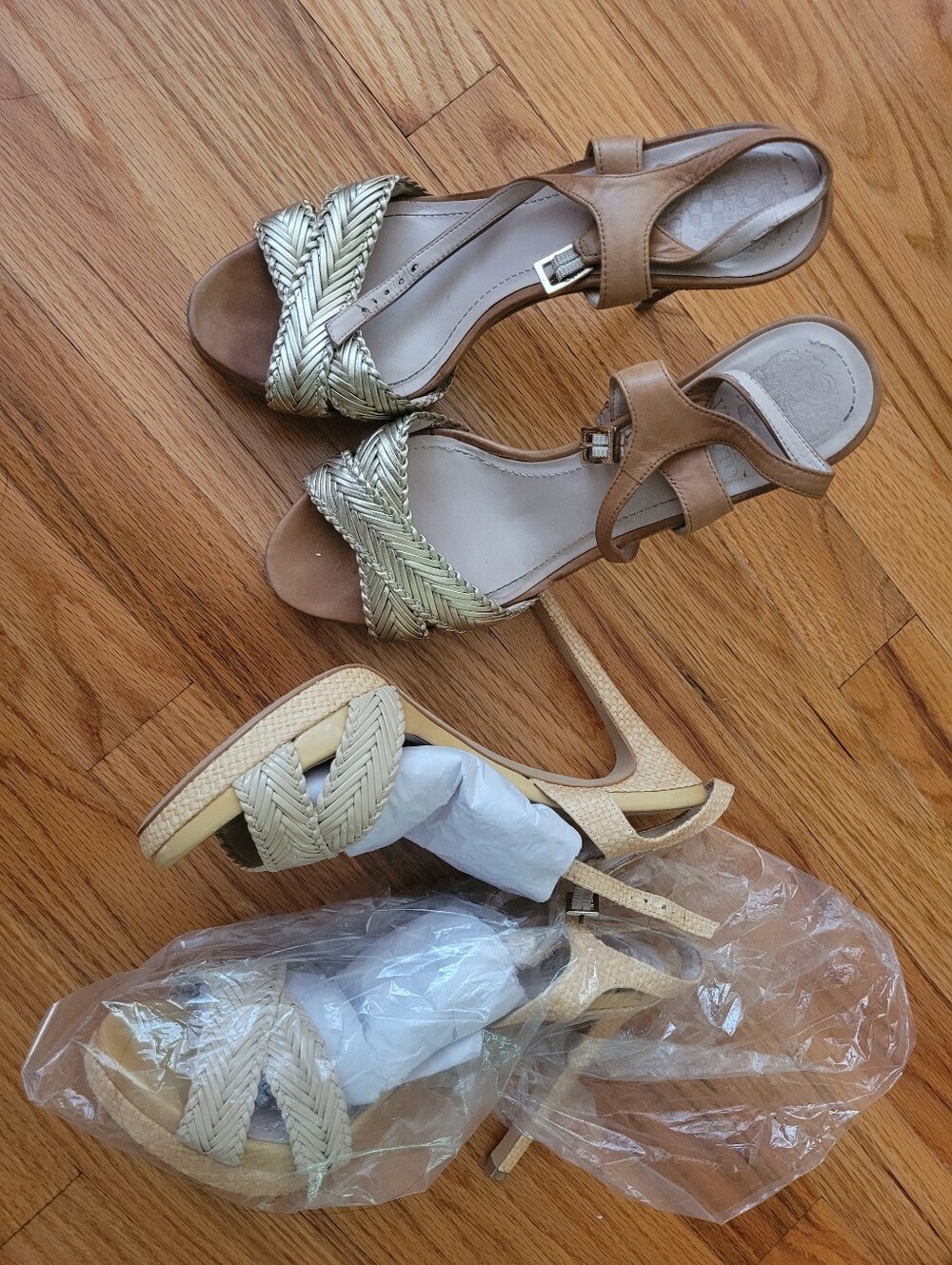 2 Pairs Of Vince Camuto Camryn 8.5 9 Woven Strap Tan & Gold Women’s Sandals